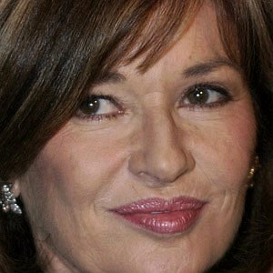 Stephanie Beacham net worth