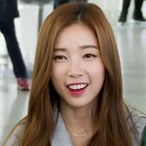 Yoon Chae-kyung net worth