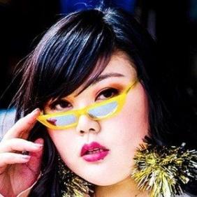 Scarlett Hao net worth