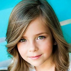 Mia Hays net worth