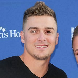 Enrique Hernandez net worth