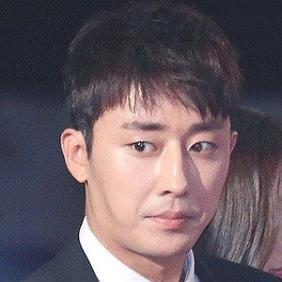 Son Ho jun net worth