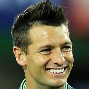 Wes Hoolahan net worth