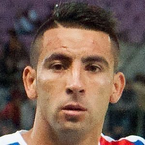 Mauricio Isla net worth