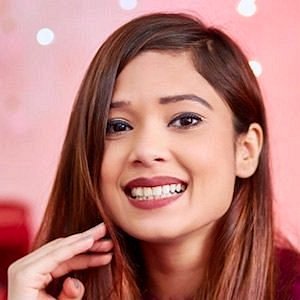 Riya Jain net worth