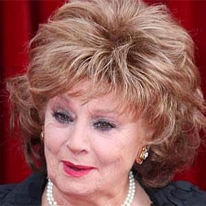 Barbara Knox net worth