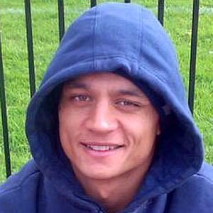 Sam Perrett net worth