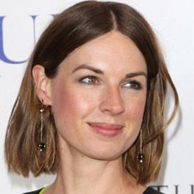 Jessica Raine net worth