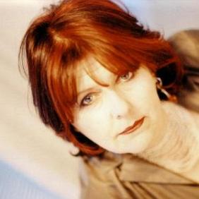 Maggie Reilly net worth