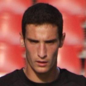 Sergio Rico net worth