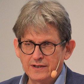 Alan Rusbridger net worth