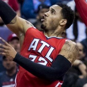 Mike Scott net worth