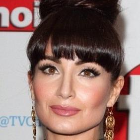 Roxy Shahidi net worth