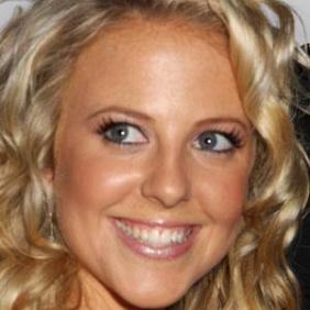 Chelan Simmons net worth