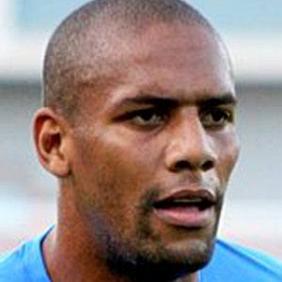 Maicon Sisenando net worth