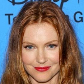 Darby Stanchfield net worth