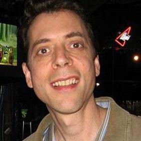 Fred Stoller net worth