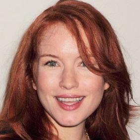 Maria Thayer net worth