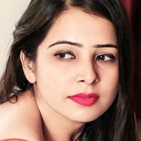 Surabhi Tiwari net worth