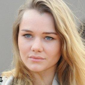 Immy Waterhouse net worth