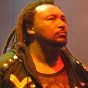 Benji Webbe net worth