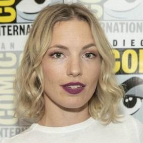 Perdita Weeks net worth