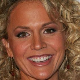 Barbara Alyn Woods net worth