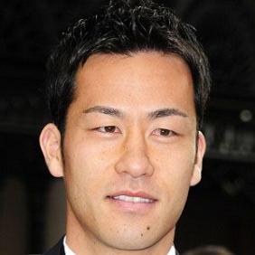 Maya Yoshida net worth